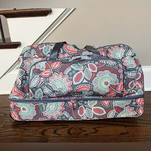Vera Bradley Large Lighten Up Rolling Duffel in RETIRED Nomadic Floral